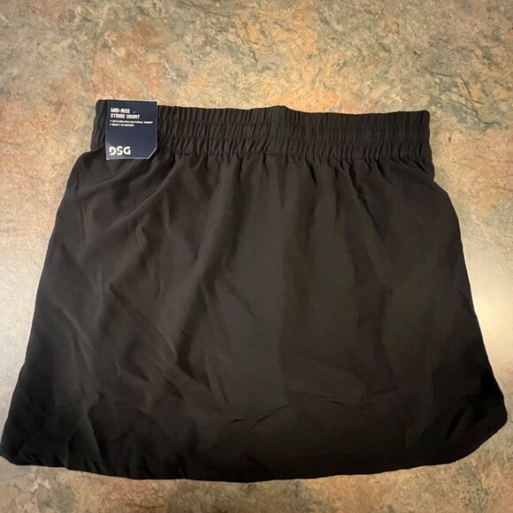 DSG Womens XSmall Stride Skort‎ Pure Black - Picture 2 of 8